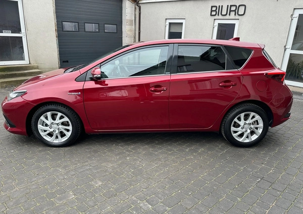 Toyota Auris cena 59900 przebieg: 100400, rok produkcji 2017 z Stąporków małe 781